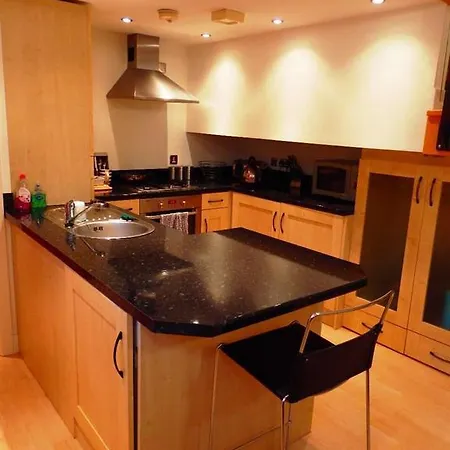 Fabulous One Bedroom Апартаменты *